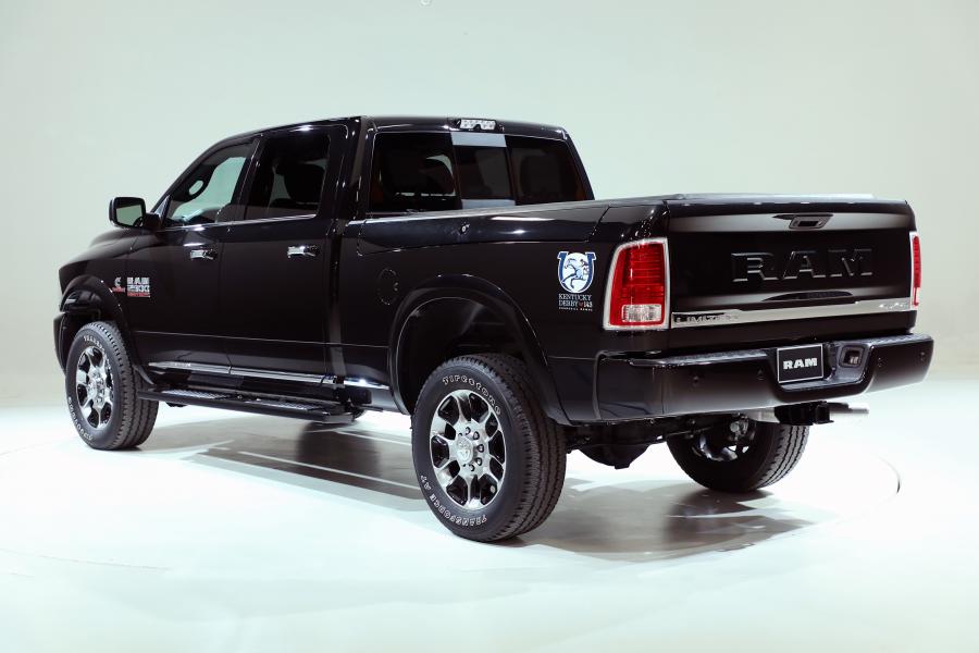  Dodge Ram 2500 Limited Crew Cab Kentucky Derby 2017 года  (фото 2 из 4)